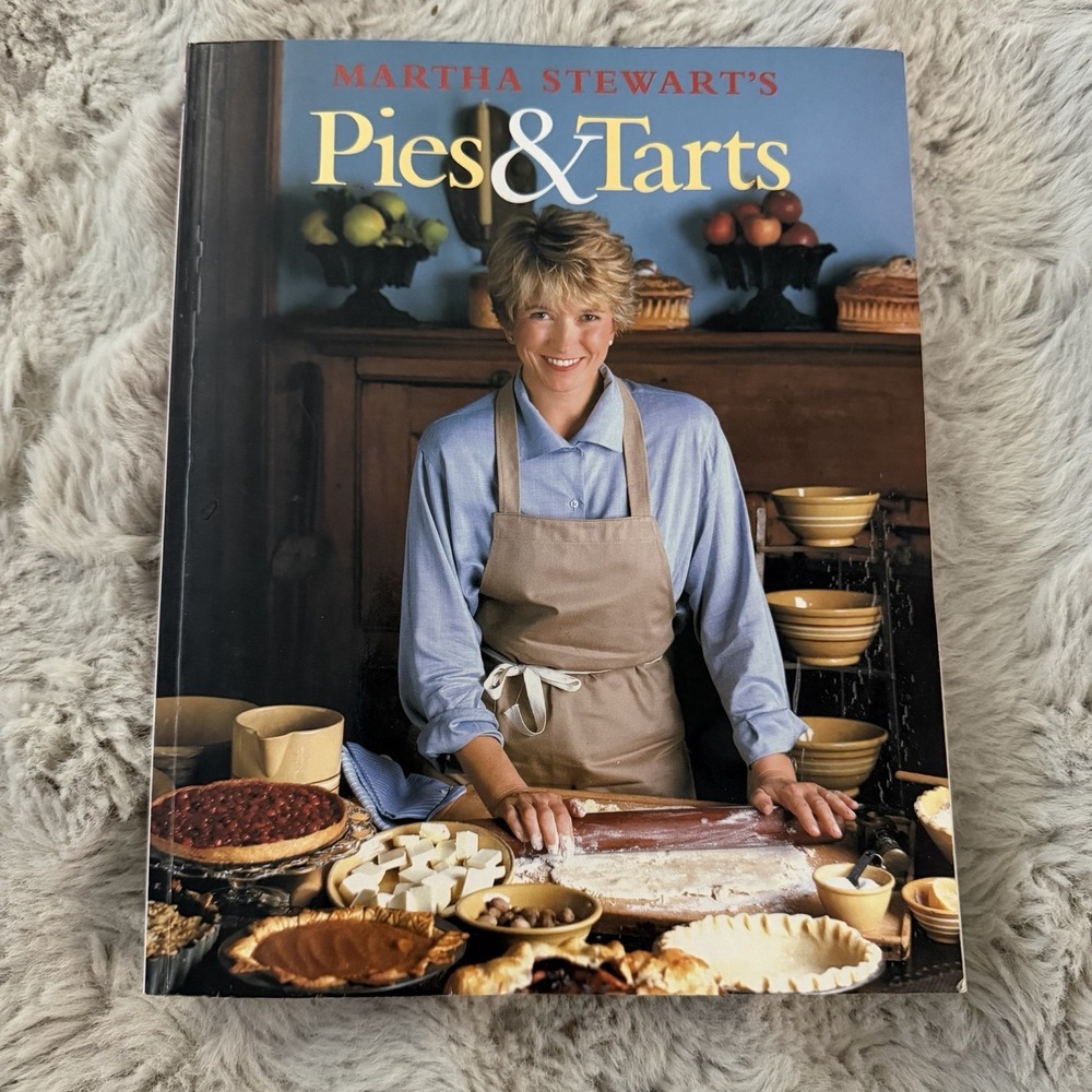 1985 Martha Stewart's Pies and Tarts Desserts Baking w/ Decor Kitchen‎ Cookbook